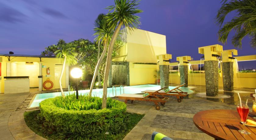 Ibis Malioboro Ξενοδοχείο Γιογκιακάρτα Εξωτερικό φωτογραφία