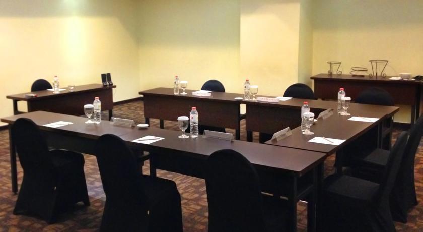 Ibis Malioboro Ξενοδοχείο Γιογκιακάρτα Εξωτερικό φωτογραφία
