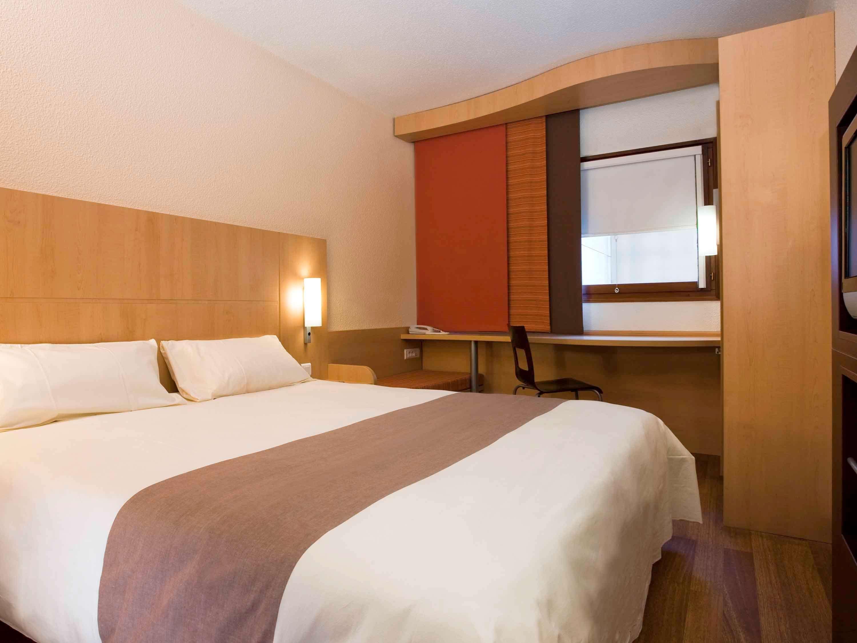 Ibis Malioboro Ξενοδοχείο Γιογκιακάρτα Εξωτερικό φωτογραφία