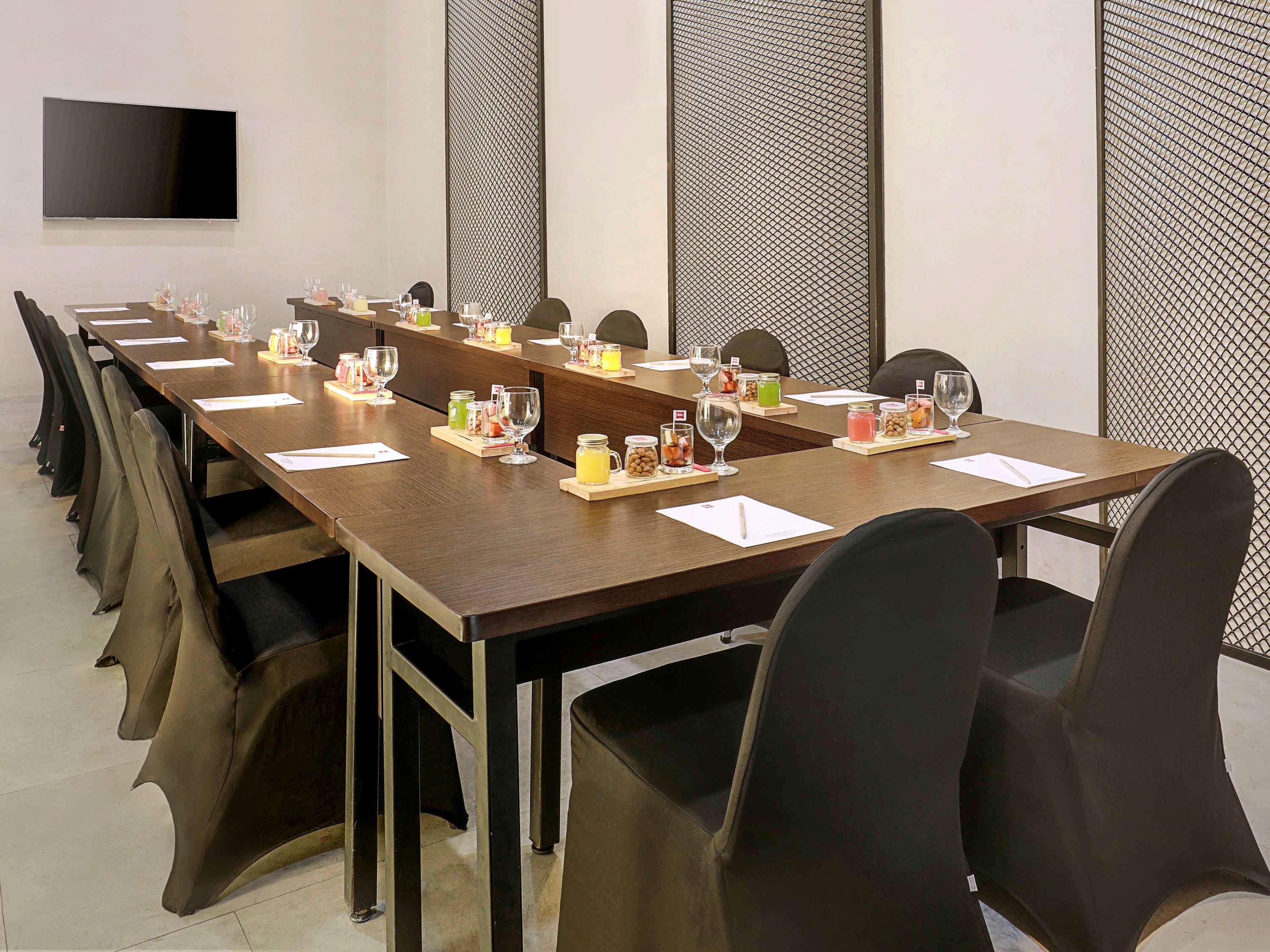 Ibis Malioboro Ξενοδοχείο Γιογκιακάρτα Εξωτερικό φωτογραφία