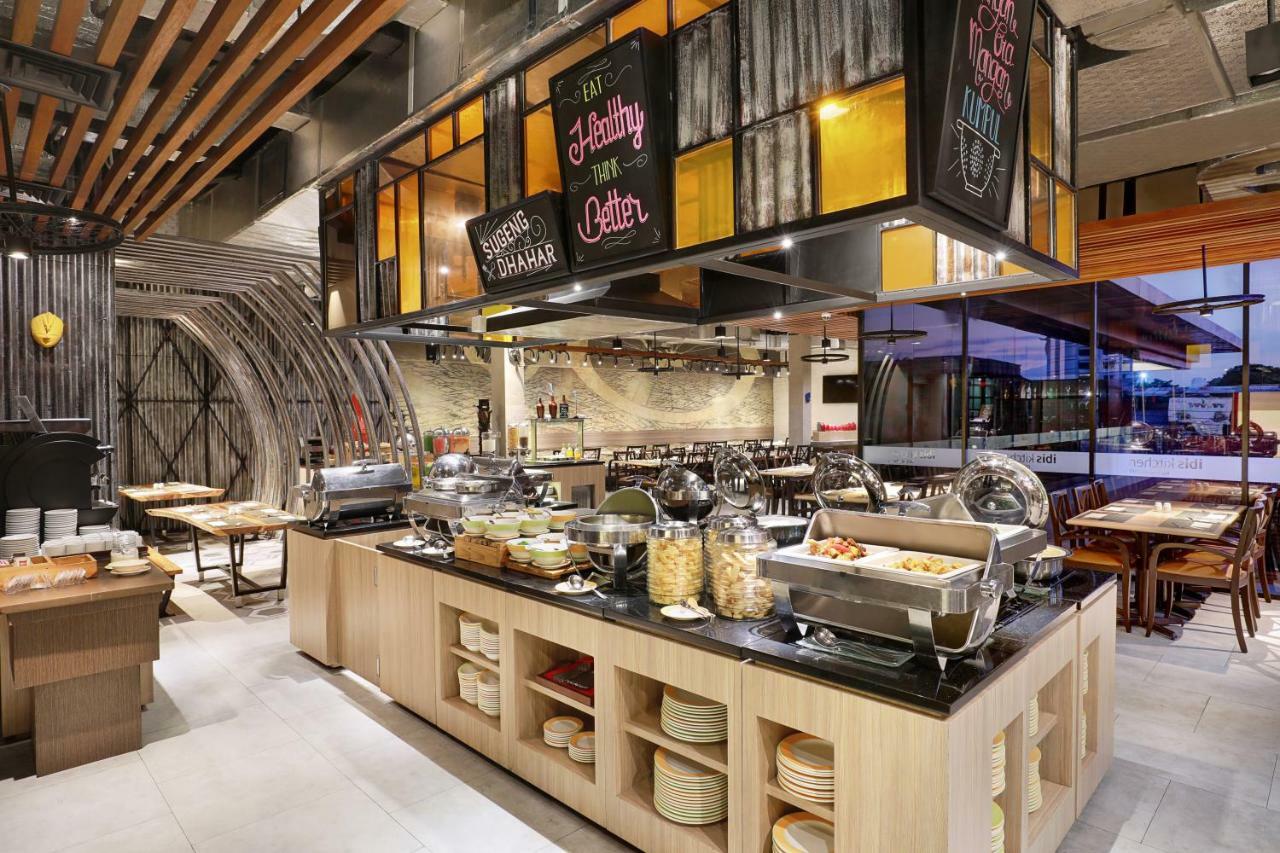 Ibis Malioboro Ξενοδοχείο Γιογκιακάρτα Εξωτερικό φωτογραφία